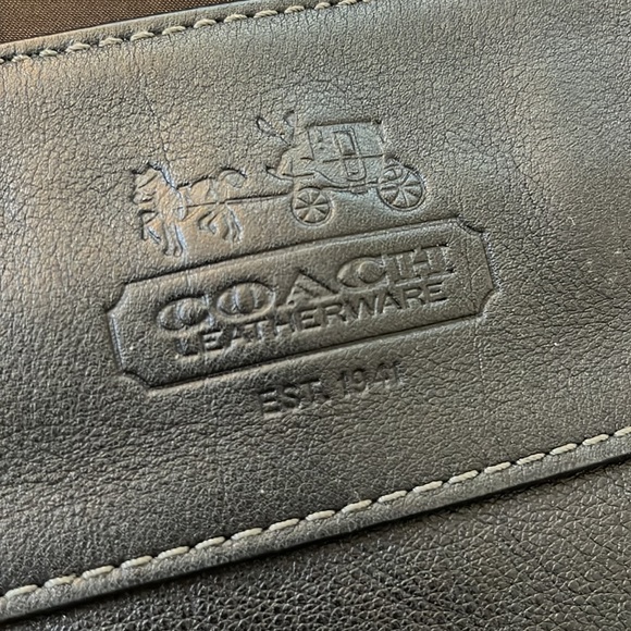 Coach Black Leather Hobo Bag with Gold Hardware - Picture 4 of 6